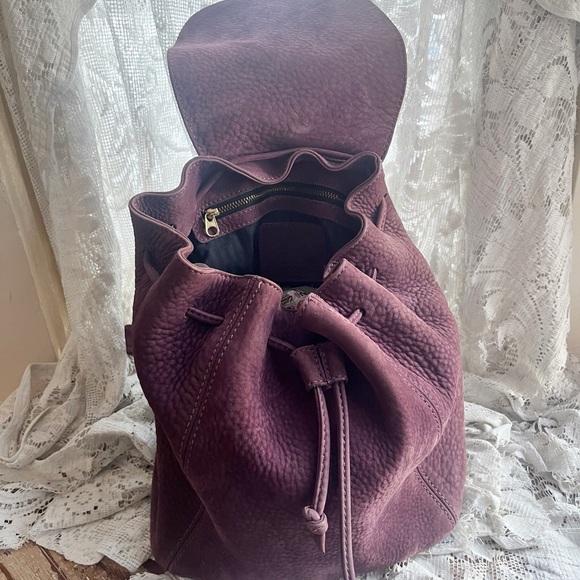 Vintage 1990s Coach Sonoma Elderberry Purple Nubuc Leather Drawstring Backpack - Picture 4 of 11